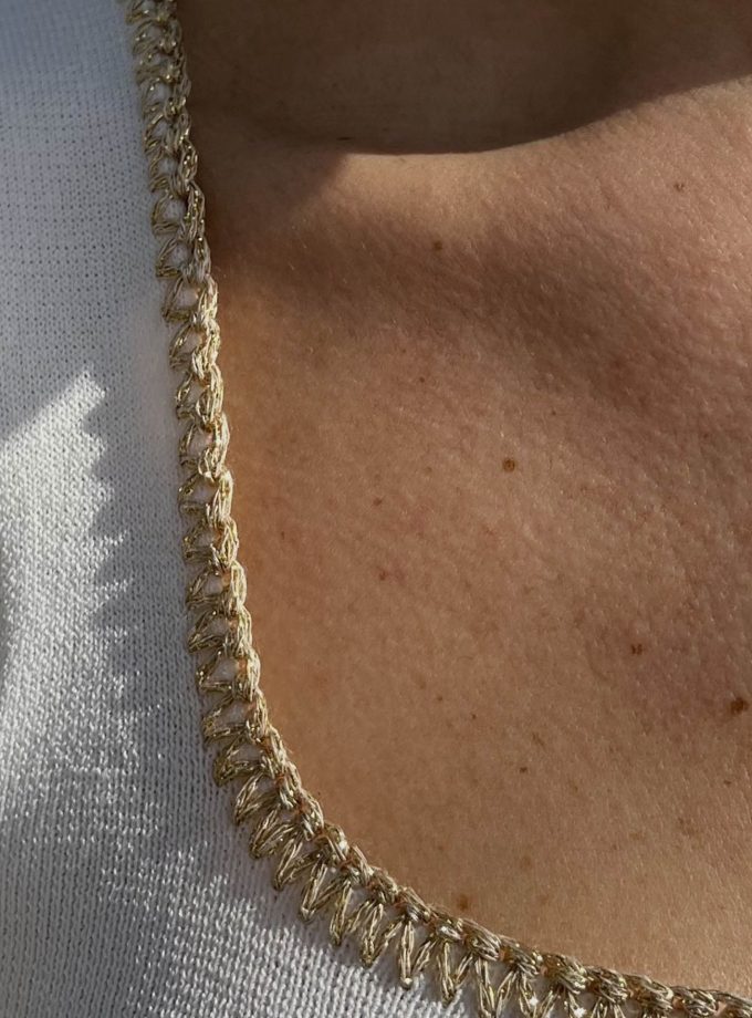 Top Punto Escote Hilo