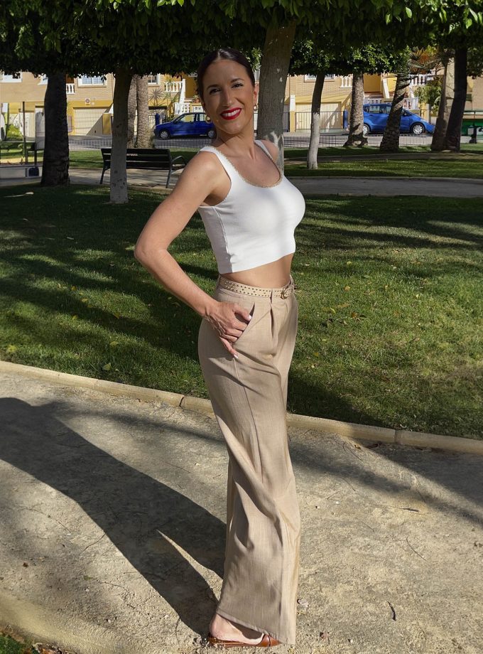 Top Punto Escote Hilo