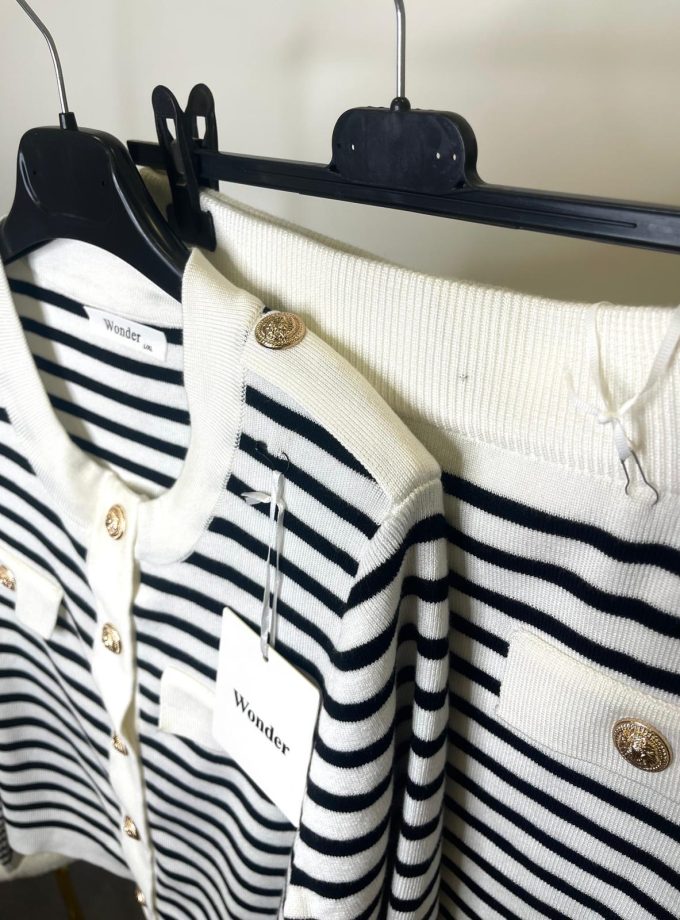 Conjunto Punto Rayas