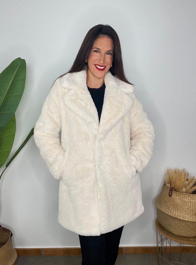 Abrigo Efecto Pelo